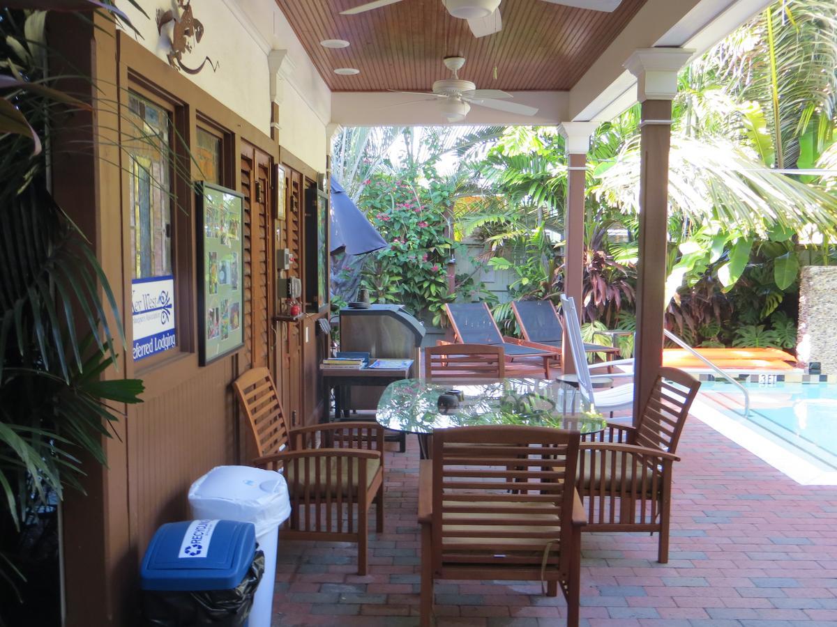 Travelers Palm Inn Key West Exterior photo